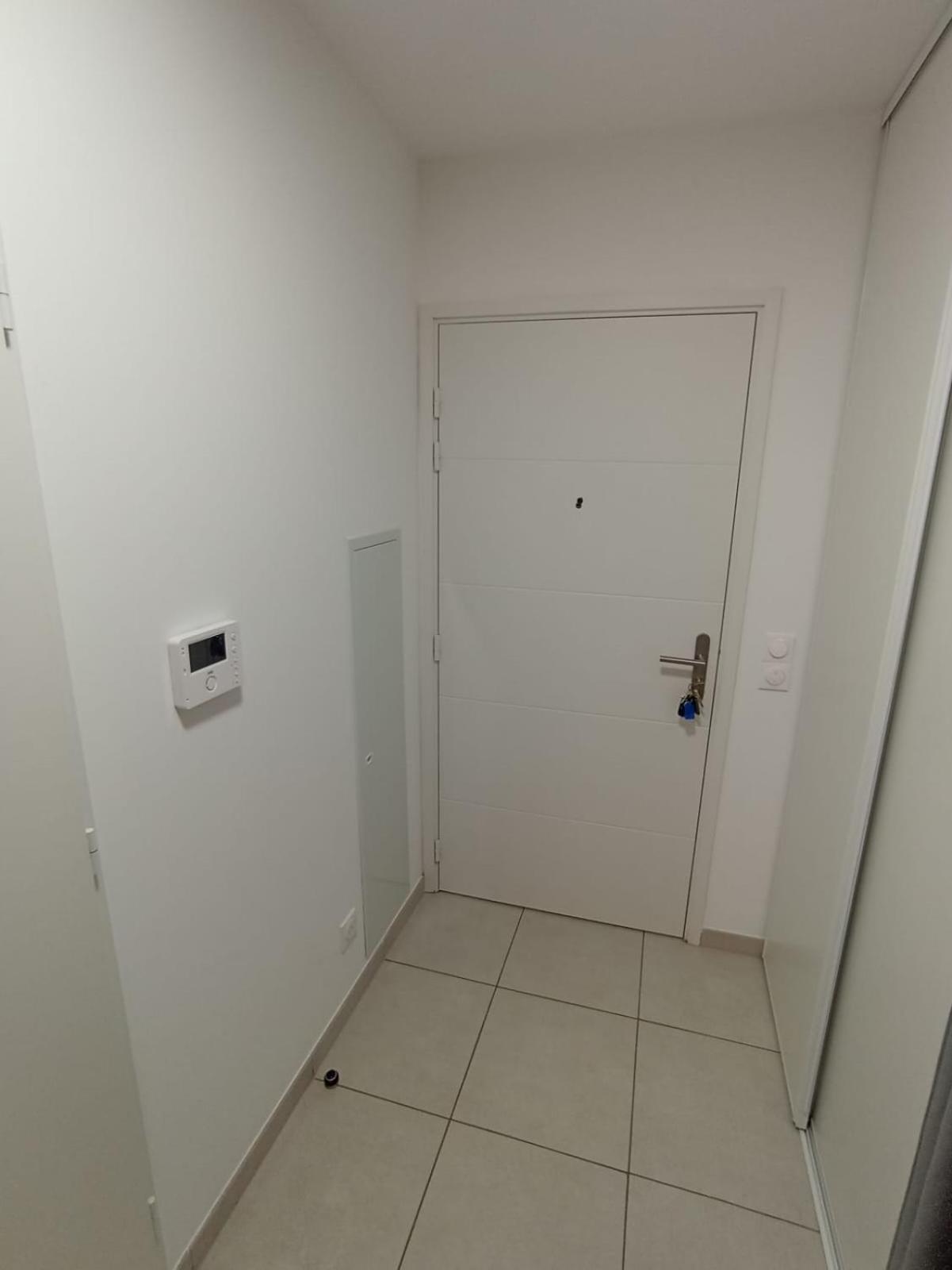 Studio Avec Parking Prive, Piscine Plage 300M Antibes Exteriör bild